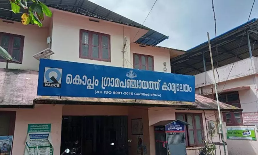 കൊപ്പം പഞ്ചായത്ത് പ്രസിഡന്റ് തെരഞ്ഞെടുപ്പ് നാളെ: പുറത്താക്കപ്പെട്ട ബി.ജെ.പി അംഗത്തിന്റെ നിലപാട് നിർണായകം കൊപ്പം പഞ്ചായത്ത് പ്രസിഡന്റ് തെരഞ്ഞെടുപ്പ് നാളെ: പുറത്താക്കപ്പെട്ട ബി.ജെ.പി അംഗത്തിന്റെ നിലപാട് നിർണായകം