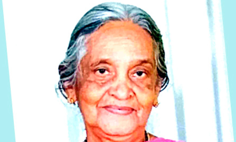 ആറു പതിറ്റാണ്ട് അക്ഷരവെളിച്ചം പകര്ന്ന ഏലിക്കുട്ടി ടീച്ചര് ഓർമയായി ആറു പതിറ്റാണ്ട് അക്ഷരവെളിച്ചം പകര്ന്ന ഏലിക്കുട്ടി ടീച്ചര് ഓർമയായി