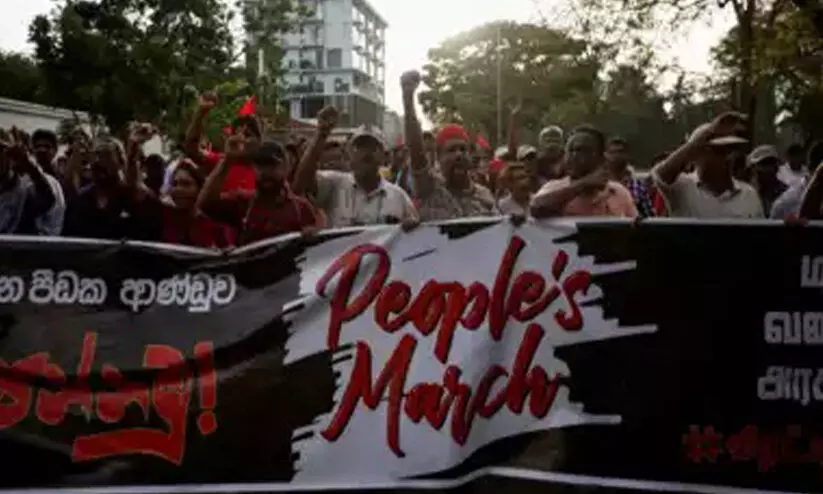 ശ്രീ​ല​ങ്കയിൽ ഇ​ട​ക്കാ​ല സ​ർ​ക്കാ​ർ രൂ​പ​വ​ത്ക​ര​ണം; പ്ര​സി​ഡ​ന്‍റിന്‍റെ വാ​ഗ്ദാ​നം ത​ള്ളി പ്ര​തി​പ​ക്ഷം