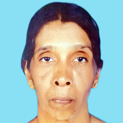 പെ​ണ്ണു​ട്ടി