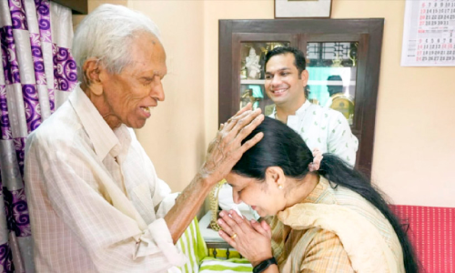 ജനങ്ങളിലേക്ക് ഇറങ്ങി ഉമാ തോമസ്