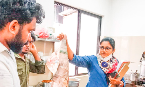 പരിശോധന വ്യാപകം പത്ത് കടകൾ അടപ്പിച്ചു; 11 എണ്ണത്തിന് നോട്ടീസ്