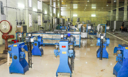 മാമം നാളികേര കോംപ്ലക്‌സ് പ്രവർത്തനം വീണ്ടും അനിശ്ചിതത്വത്തിലേക്ക്