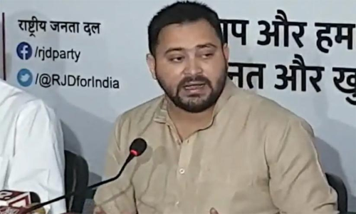 ആരാണ് അയാൾ? ബിഹാറിൽ വികസനമില്ലെന്ന പ്രശാന്ത് കിഷോറിന്‍റെ പ്രസ്താവനക്കെതിരെ തേജസ്വി യാദവ്