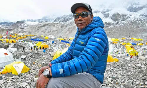 26ാം ത​വ​ണ​യും എ​വ​റ​സ്റ്റ് കീ​ഴ​ട​ക്കി കാ​മി റി​ത