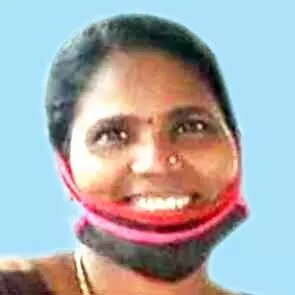 ബൈക്ക് യാത്രിക കാർകയറി മരിച്ചു