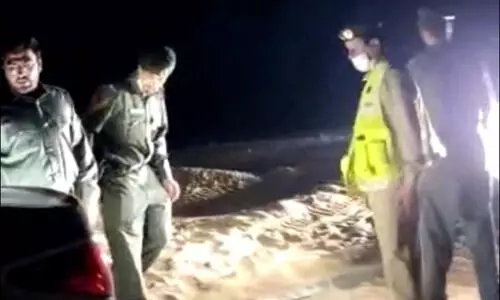 ഇരുട്ടിലായ മണിക്കൂറുകൾ; രക്ഷകരായി ദുബൈ പൊലീസ്