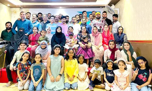 പവിഴദ്വീപിലെ പൊന്നാനിക്കാർ കുടുംബ സംഗമം പവിഴദ്വീപിലെ പൊന്നാനിക്കാർ കുടുംബ സംഗമം