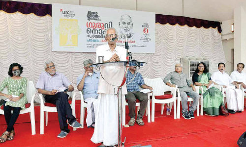 വർഗീയ വിഷം ആഴ്ന്നിറക്കാൻ ശ്രമിക്കുന്നവർക്കെതിരെ ഇരുൾ വിഴുങ്ങും മുമ്പേ ഗുരുവിനൊപ്പം സഞ്ചരിക്കാം