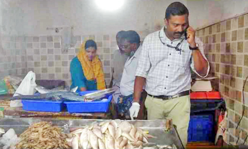 പഴകിയ ഭക്ഷണം: നാദാപുരത്ത് ഏഴു സ്ഥാപനങ്ങൾക്കെതിരെ നടപടി പഴകിയ ഭക്ഷണം: നാദാപുരത്ത് ഏഴു സ്ഥാപനങ്ങൾക്കെതിരെ നടപടി