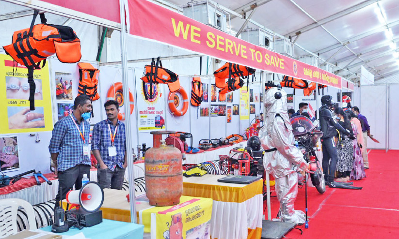 എന്റെ കേരളം മെഗാ പ്രദര്ശന വിപണന മേളയിലെ അഗ്നിരക്ഷ സേനയുടെ സ്റ്റാൾ എന്റെ കേരളം മെഗാ പ്രദര്ശന വിപണന മേളയിലെ അഗ്നിരക്ഷ സേനയുടെ സ്റ്റാൾ