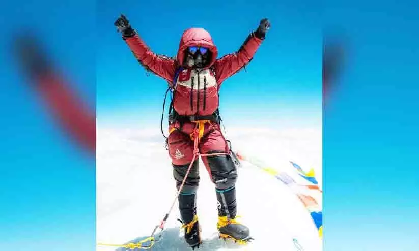 കാ​ഞ്ച​ൻ​ജം​ഗ​യും കാ​ൽ​ക്കീ​ഴി​ലാ​ക്കി ശൈ​ഖ അ​സ്​​മ