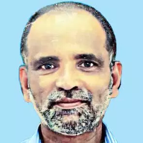 മാ​ത്യു കു​ര്യ​ൻ