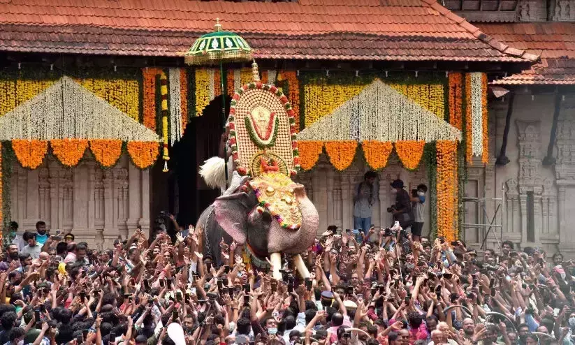 കാത്തിരുന്ന തൃശൂർ പൂരാഘോഷത്തിന് തുടക്കം