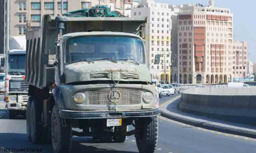 അഞ്ചു​ വർഷത്തിൽ കൂടുതൽ പഴക്കമുള്ള ട്രക്കുകളുടെ ഇറക്കുമതി തടഞ്ഞു