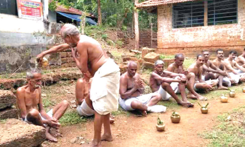 കൊട്ടിയൂർ മഹോത്സവം; നെയ്യമൃത് വ്രതക്കാർ മഠങ്ങളിൽ പ്രവേശിച്ചു