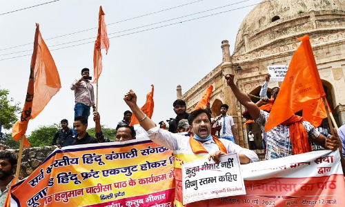 കുത്തബ് മിനാറിന്റെ പേര് വിഷ്ണു സ്തംഭമെന്നാക്കണം;  പ്രതിഷേധവുമായി ഹിന്ദുത്വ സംഘടനകൾ