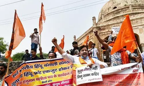 കുത്തബ് മിനാറിന്റെ പേര് വിഷ്ണു സ്തംഭമെന്നാക്കണം;  പ്രതിഷേധവുമായി ഹിന്ദുത്വ സംഘടനകൾ