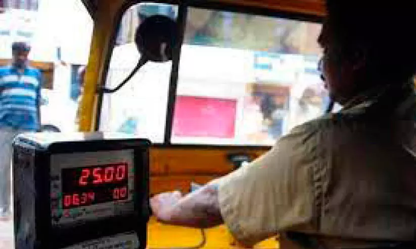 കാസര്‍കോട് നഗരത്തിൽ ഓട്ടോയില്‍ മീറ്റര്‍ നിര്‍ബന്ധം