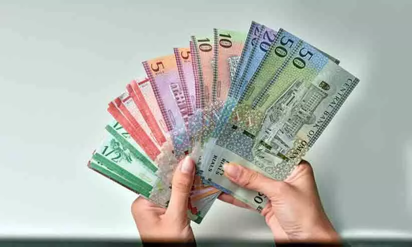 റിയാൽ വിനിമയ നിരക്ക് ഒരുമാസത്തെ ഏറ്റവും താഴ്ന്ന നിലയിൽ റിയാൽ വിനിമയ നിരക്ക് ഒരുമാസത്തെ ഏറ്റവും താഴ്ന്ന നിലയിൽ