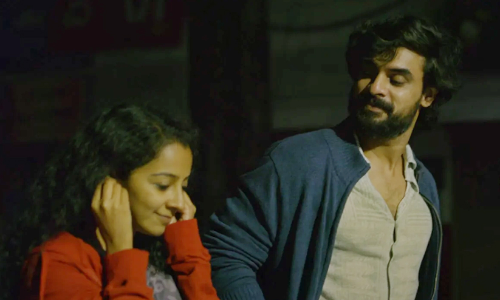 സംവിധാനം വിനീത് കുമാർ, കേന്ദ്ര കഥാപാത്രങ്ങളായി ടൊവിനോയും ദർശനയും; ഡിയർ ഫ്രണ്ട് ടീസർ പുറത്ത്