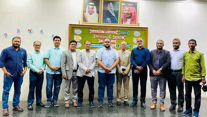 ജിദ്ദ ഇന്ത്യൻ സ്ക്കൂൾ വിദ്യാർഥികളുടെ യാത്രാപ്രശ്നം ചർച്ച ചെയ്തു