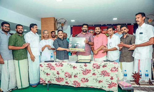 കാലഹരണപ്പെട്ട ചിന്താഗതികളെ മതത്തി‍െൻറ പേരിൽ അടിച്ചേൽപ്പിക്കരുത് -വി.ടി. ബൽറാം