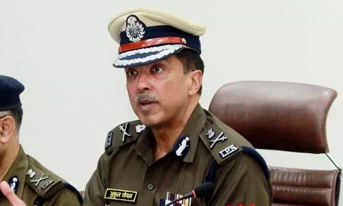 ഉത്തരവുകൾ അനുസരിച്ചില്ല; പൊലീസ് മേധാവിയെ തൽസ്ഥാനത്ത് നിന്ന് നീക്കം ചെയ്ത് യു.പി സർക്കാർ