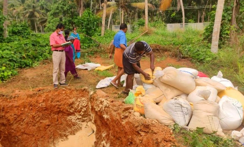 ഗുണനിലവാരമില്ല; തിരുവാണിയൂരിൽ 2000 കിലോ അമൃതംപൊടി കുഴിച്ചുമൂടി