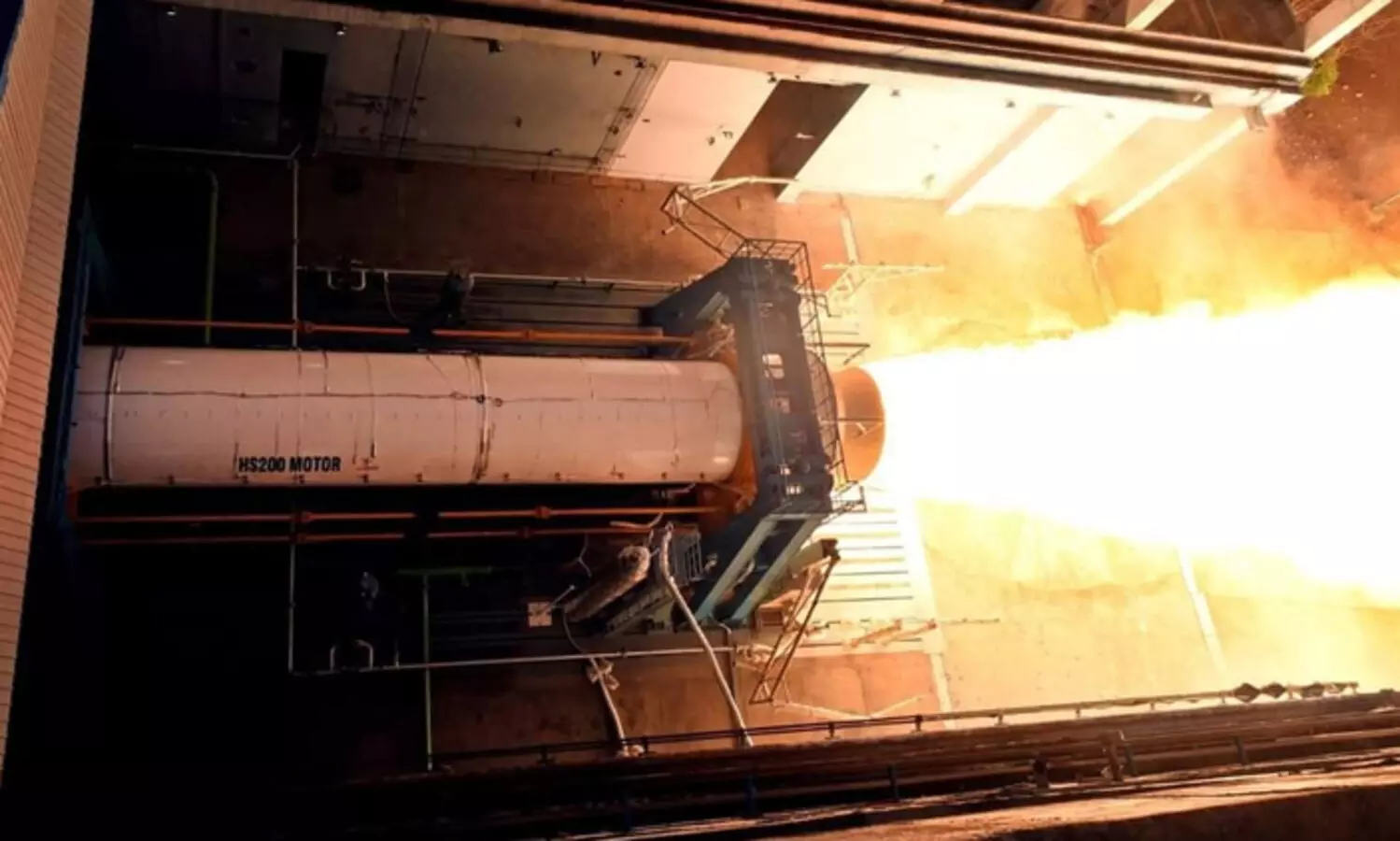 ഗഗൻയാൻ ദൗത്യം; റോക്കറ്റ് ബൂസ്റ്റർ വിജയകരമായി പരീക്ഷിച്ചു