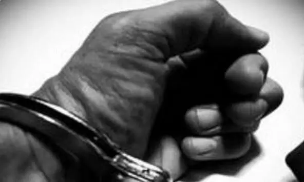 അധോലോക കുറ്റവാളി ഛോട്ടാ ഷക്കീലിന്റെ സഹായികളെ എൻ.െഎ.എ അറസ്റ്റ് ചെയ്തു അധോലോക കുറ്റവാളി ഛോട്ടാ ഷക്കീലിന്റെ സഹായികളെ എൻ.െഎ.എ അറസ്റ്റ് ചെയ്തു