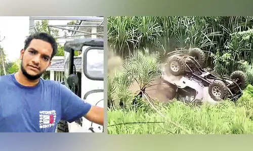 ഓഫ് റോഡ് മത്സരത്തിനിടെ ജീപ്പ് മലക്കം മറിഞ്ഞത് നാലുതവണ; ഇവിടെയുണ്ട് വൈറലായ സാഹസിക ഡ്രൈവർ - വിഡിയോ