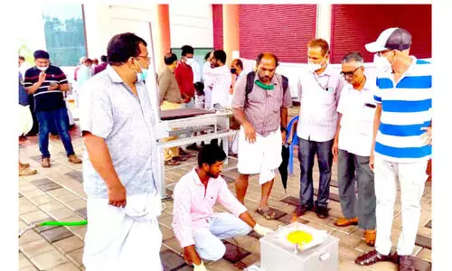 കുറച്ച് വിറക് കൊണ്ട് പാചകം; ന്യൂജൻ അടുപ്പ് വൈറൽ