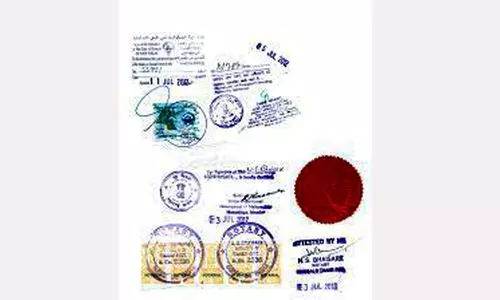 വ്യാ​ജ വി​സ സ്റ്റാ​മ്പി​ങ് : ച​തി​യി​ൽ​പെ​ട്ട്  നിര​വ​ധി പേ​ർ