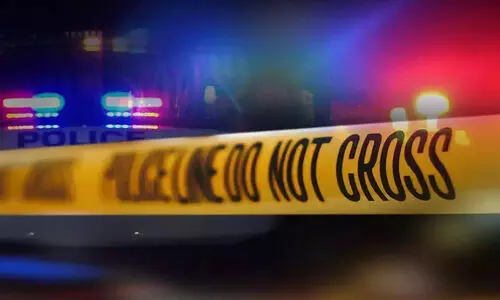 രണ്ടര വയസുകാരനെ കഴുത്ത് ഞെരിച്ച് കൊന്ന് മാതാവും മുത്തശ്ശിയും ആത്മഹത്യക്ക് ശ്രമിച്ചു