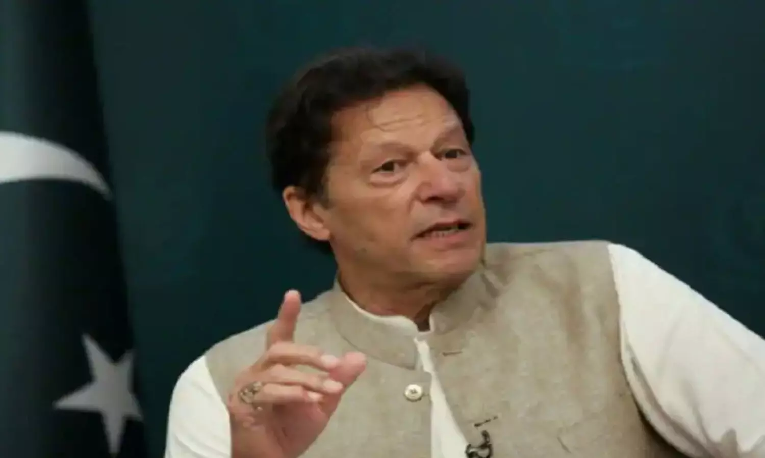 ഇന്ധനവില കുറക്കൽ: ഇന്ത്യക്ക് പ്രശംസയുമായി ഇംറാൻ ഖാൻ