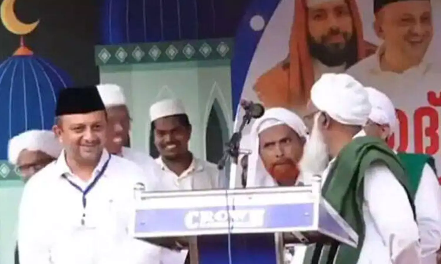 പെൺകുട്ടികൾക്ക് വിലക്ക്; പ്രശ്നം ലജ്ജയെന്ന് ജിഫ്രി തങ്ങൾ