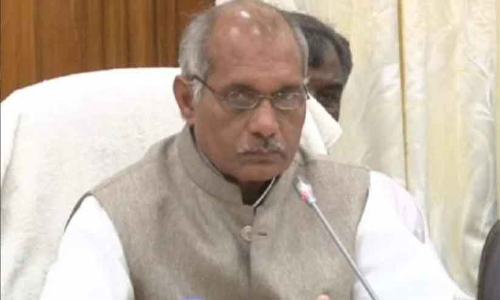 വീട്ടിലെ തടസങ്ങൾ മാറാൻ ഗോമൂത്രം തളിച്ചാൽ മതിയെന്ന് യു.പി മൃഗസംരക്ഷണ വകുപ്പ് മന്ത്രി