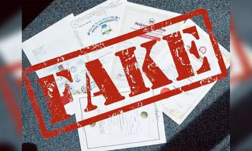 യോഗ്യതയില്ലാത്തവരും നഴ്സ്; റാക്കറ്റ് സജീവം യോഗ്യതയില്ലാത്തവരും നഴ്സ്; റാക്കറ്റ് സജീവം