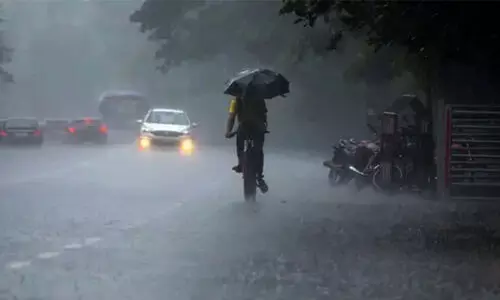സംസ്ഥാനത്ത് കനത്ത മഴക്ക് സാധ്യത; രണ്ട് ജില്ലകളിൽ റെഡ് അലർട്ട്