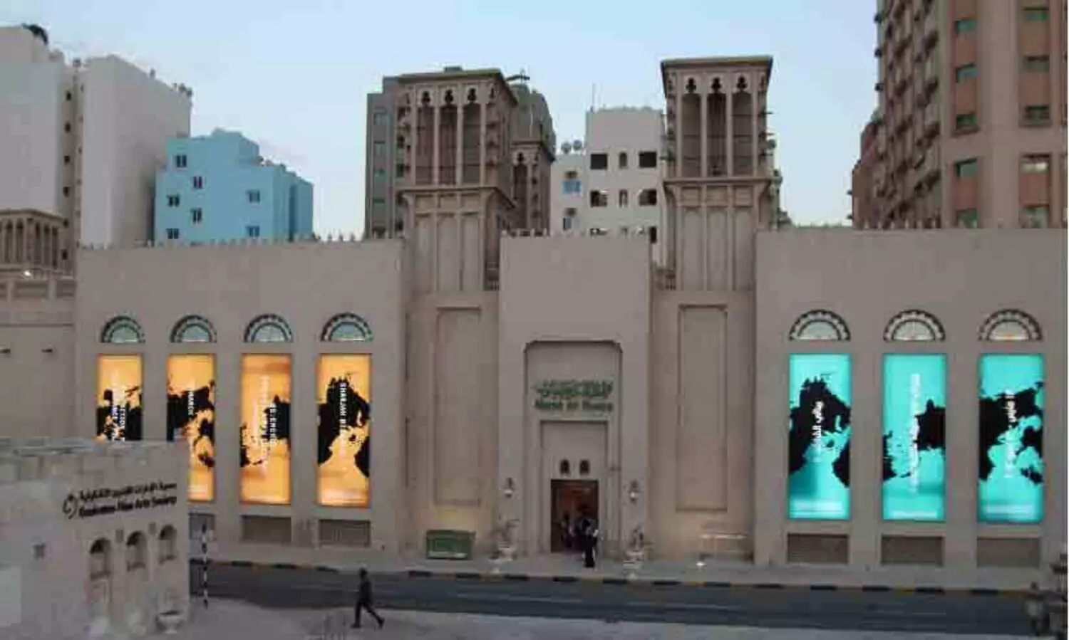 കലയും സംസ്കാരവും സമ്മേളിക്കുന്ന ഷാർജ ആർട്ട് മ്യൂസിയം