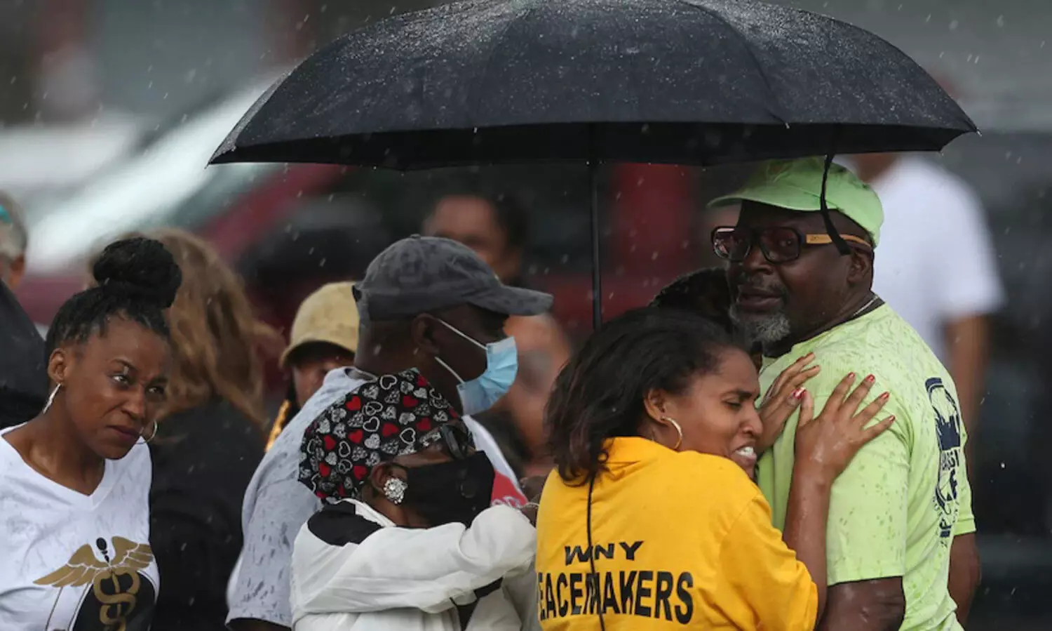 ന്യൂ​യോ​ർ​ക്കി​ൽ വം​ശീ​യാ​ക്ര​മ​ണം; 18കാ​ര​ന്റെ വെ​ടി​വെപ്പിൽ 10 മരണം