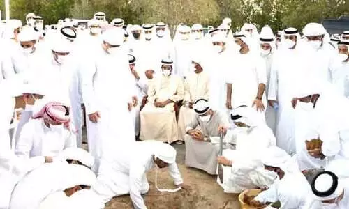 ഇ​തി​ഹാ​സ ഓ​ർ​മ​യാ​യി ശൈ​ഖ്​ ഖ​ലീ​ഫ