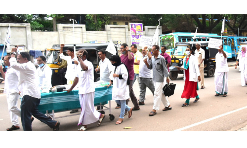എയിംസ്​: പ്രതീകാത്മക ആശുപത്രിയുമായി സമരസമിതി