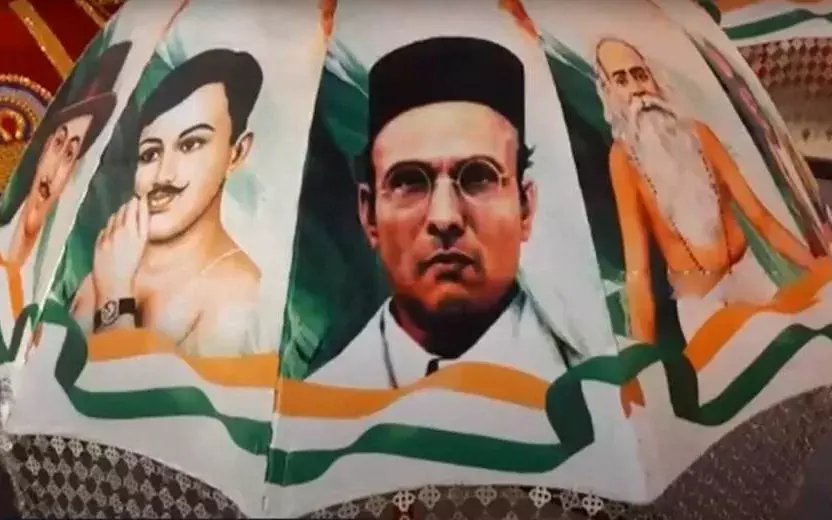 സവർണക്കുടകൾ മറയ്ക്കുന്നതെന്ത്? സവർണക്കുടകൾ മറയ്ക്കുന്നതെന്ത്?