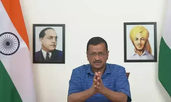 എന്തുകൊണ്ടാണ് കശ്മീരി പണ്ഡിറ്റുകൾ ഇപ്പോഴും സുരക്ഷിതരല്ലാത്തത്; കേന്ദ്രത്തോട് കെജ്​രിവാൾ