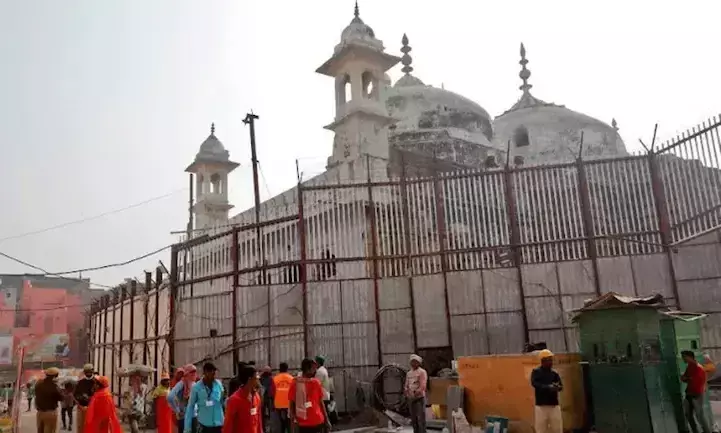 ഗ്യാൻവാപി മസ്ജിദ് സമുച്ചയത്തിലെ ഒരു ഭാഗം അടച്ചിടാൻ  കോടതി ഉത്തരവ്