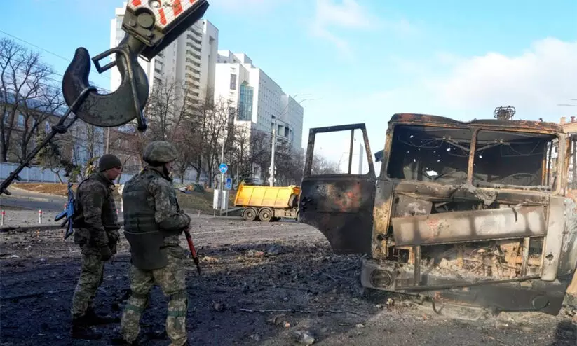 ഖാർകിവിൽ റഷ്യൻ സേനയെ തുരത്തിയെന്ന് യുക്രെയ്ൻ; മൂന്ന് യുക്രെയ്ൻ യുദ്ധവിമാനങ്ങൾ തകർത്തതായി റഷ്യ