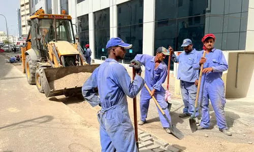 താപനില ഉയരുന്നു; വെന്തുരുകി തൊഴിലാളികൾ താപനില ഉയരുന്നു; വെന്തുരുകി തൊഴിലാളികൾ