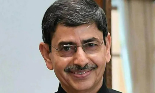 തമിഴ് ഭാഷയെ എല്ലാ ഇന്ത്യൻ പ്രദേശങ്ങളിലേക്കും എത്തിക്കണമെന്ന് തമിഴ്നാട് ഗവർണർ